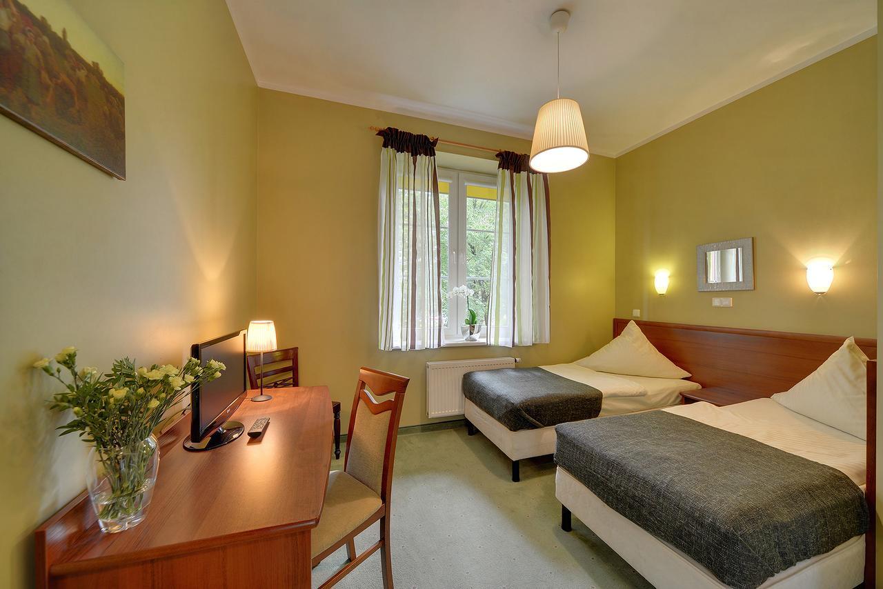 קרפאז' Hotel Belweder - Przy Hotelu Golebiewski מראה חיצוני תמונה