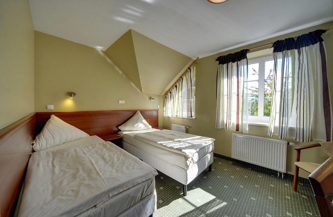 קרפאז' Hotel Belweder - Przy Hotelu Golebiewski מראה חיצוני תמונה