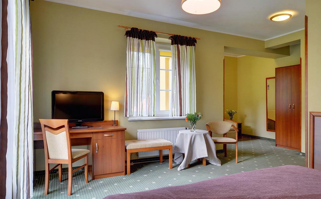 קרפאז' Hotel Belweder - Przy Hotelu Golebiewski מראה חיצוני תמונה