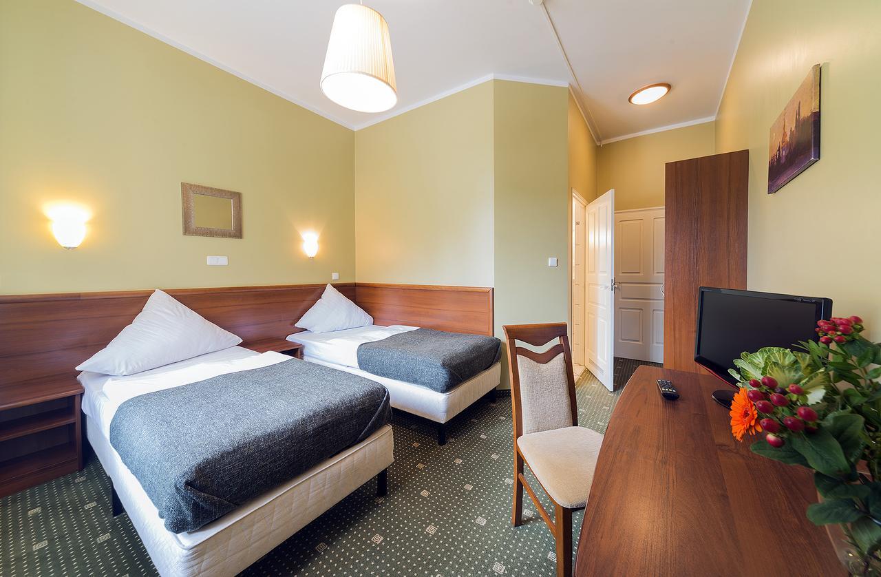 קרפאז' Hotel Belweder - Przy Hotelu Golebiewski מראה חיצוני תמונה